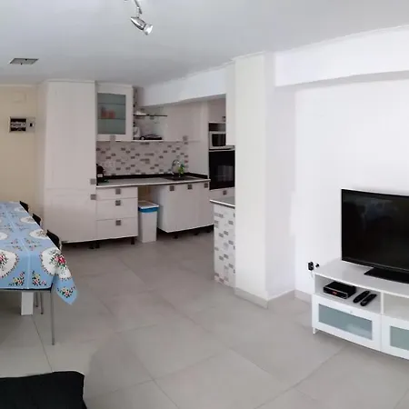 Familias A 50 Metros De La Playa דירה רוזס